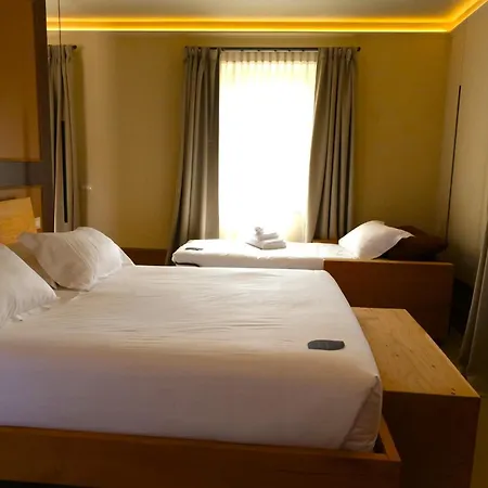 Couette-café Hemanaire 4*