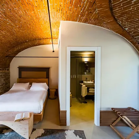 Couette-café Hemanaire 4*