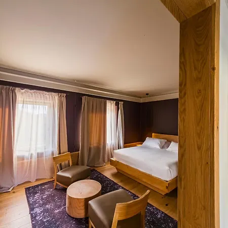 B&B Hemanaire